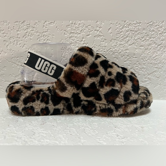 Ugg Leopard Print Slippers - Picture 3 of 13